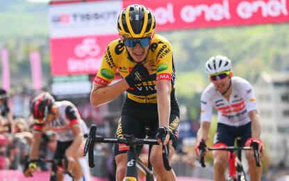 Giro d'Italia, Bouwman vince la tappa Diamante-Potenza