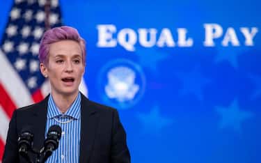 Megan Rapinoe, of the US Soccer Women's National Team, delivers remarks during an event to mark Equal Pay Day in the State Dining Room of the White House in Washington, DC, USA, 24 March 2021. Equal Pay Day marks the extra time it takes an average woman in the United States to earn the same pay that their male counterparts made the previous calendar year.  ANSA/SHAWN THEW / POOL