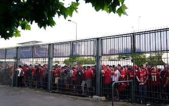 Liverpool fans stuck outside the ground as the kick off is delayed during the UEFA Champions League Final at the Stade de France, Paris. Picture date: Saturday May 28, 2022. (Photo by Adam Davy/PA Images via Getty Images)