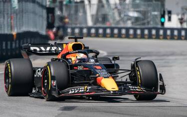 epa10022825 Dutch Formula One driver Max Verstappen of Red Bull Racing in action during the Formula One Grand Prix of Canada at the Circuit Gilles-Villeneuve in Montreal, Canada, 19 June 2022.  EPA/ANDRE PICHETTE