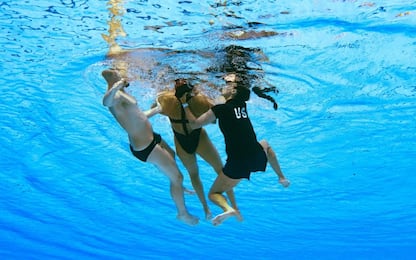 Mondiali di nuoto, statunitense Alvarez sviene in acqua