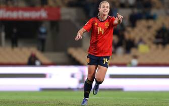 MADRID, SPAIN - NOVEMBER 30: Alexia Putellas of Spain celebrates scoring their sixth goal during the FIFA Women's World Cup 2023 Qualifier group B match between Spain and Scotland at La Cartuja stadium on November 30, 2021 in Seville, Spain. (Photo by Gonzalo Arroyo - UEFA/UEFA via Getty Images)