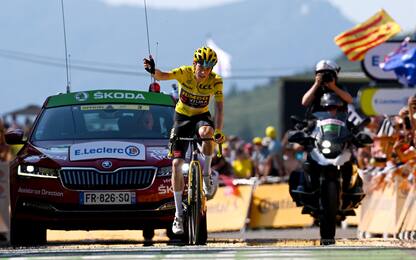 Tour de France 2022, Vingegaard vince la tappa Lourdes-Hautacam