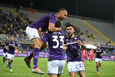 Fiorentina's forward Arthur Cabral (L) celebrates after scoring during the Play-offs, 1st leg Europa Conference League soccer match ACF Fiorentina vs FC Twente at Artemio Franchi Stadium in Florence, Italy, 18 August 2022
ANSA/CLAUDIO GIOVANNINI