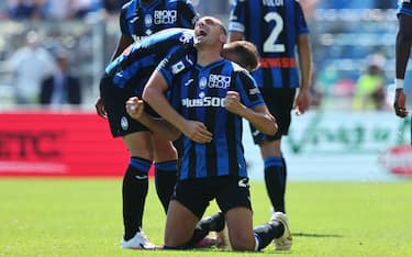 Atalanta's Merih Demiral celebrates after goal 1-0 during the Italian Serie A soccer match Atalanta BC vs US Cremonese at the Gewiss Stadium in Bergamo, Italy, 11 September 2022.
ANSA/PAOLO MAGNI
