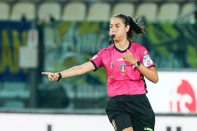 Maria Sole Ferrieri Caputi è la prima donna ad arbitrare in Serie A