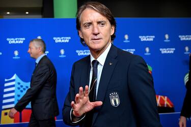 Italy's head coach Roberto Mancini arrives for the UEFA EURO 2024 qualifying draw at the Festhalle exhibition centre in Frankfurt am Main, Germany, 09 October 2022.  ANSA/SASCHA STEINBACH