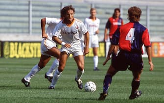 Sinisa Mihajlovic of AS Roma in action during the Serie A match between Genoa and AS Roma at stadio Marassi in Genova 1992-93. Italy. (Photo by Alessandro Sabattini/Getty Images)