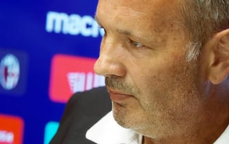 Sinisa Mihajlovic, allenatore della squadra del Bologna FC durante la conferenza stampa in cui dichiara di essere malato di leucemia. Bologna, 13 Luglio 2019. GIORGIO BENVENUTI / ANSA