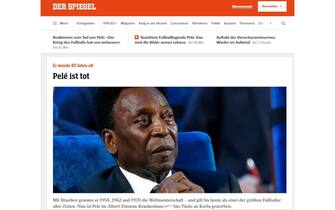 La notizia della morte di Pelé sul tedesco Der Spiegel