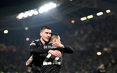 NANTES, FRANCE - FEBRUARY 23: Angel Di Maria of Juventus celebrates after scoring his team's third goal with teammate Dusan Vlahovic during the UEFA Europa League knockout round play-off leg two match between FC Nantes and Juventus at Beaujoire Stadium on February 23, 2023 in Nantes, France. (Photo by Daniele Badolato - Juventus FC/Juventus FC via Getty Images)