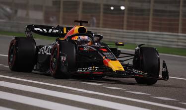 epa10502773 Dutch Formula One driver Max Verstappen of Red Bull Racing in action during the qualifying session for the Formula One Grand Prix of Bahrain at the Bahrain International Circuit in Sakhir, Bahrain, 04 March 2023. The Formula One Grand Prix of Bahrain takes place on 05 March.  EPA/Ali Haider