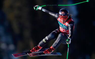 epa10502169 Sofia Goggia from Italy speeds down the slope during the Women's Downhill race at the FIS Alpine Skiing World Cup in Kvitfjell, Norway, 04 March 2023.  EPA/Stian Lysberg Solum  NORWAY OUT
