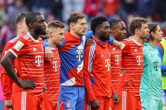 MUNICH, GERMANY - MARCH 11: Dayot Upamecano of Bayern Muenchen, Joshua Kimmich of Bayern Muenchen, Leon Goretzka of Bayern Muenchen, Alphonso Davies of Bayern Muenchen, Mathys Tel of Bayern Muenchen, Thomas Mueller of Bayern Muenchen and goalkeeper Yann Sommer of Bayern Muenchen look on after the Bundesliga match between FC Bayern MÃ¼nchen and FC Augsburg at Allianz Arena on March 11, 2023 in Munich, Germany. (Photo by Roland Krivec/DeFodi Images via Getty Images)