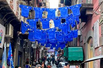 The national football team jersey displayed in the alleys of the Spanish districts where tomorrow the match valid for the Euro2024 qualifiers is scheduled in Naples, Italy, 22 March 2023.
ANSA / CIRO FUSCO