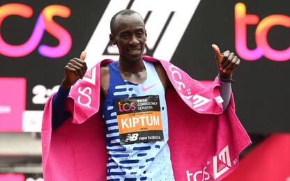 Maratona di Londra, Kiptum vince con il secondo crono della storia