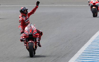 MotoGp , Bagnaia vince il Gp di Spagna davanti a Binder e Miller VIDEO