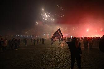 SSC Napoli s supporters celebrate the victory of the Italian Serie A Championship (Scudetto) at the end of the match against Udinese Calcio in the centre of Naples, Italy, 04 May 2023.
ANSA/CIRO FUSCO