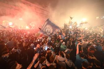 SSC Napoli s supporters celebrate the victory of the Italian Serie A Championship (Scudetto) at the end of the match against Udinese Calcio in the centre of Naples, Italy, 04 May 2023.
ANSA/CIRO FUSCO