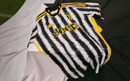 Juventus, presentata la nuova maglia 2023/2024 a strisce zebrate