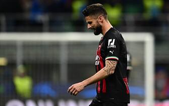 AC Milan's French forward Olivier Giroud leaves the pitch at the end of the UEFA Champions League semi-final first leg football match between AC Milan and Inter Milan, on May 10, 2023 at the San Siro stadium in Milan. (Photo by GABRIEL BOUYS / AFP) (Photo by GABRIEL BOUYS/AFP via Getty Images)
