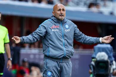 Spalletti lascia il Napoli: "Sono stanco, mi prendo un anno sabbatico"