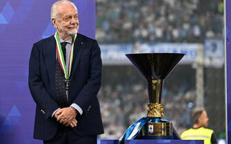 NAPLES, ITALY - JUNE 04: President of SSC Napoli, Aurelio De Laurentiis, looks on next to the Serie A trophy following the Serie A match between SSC Napoli and UC Sampdoria at Stadio Diego Armando Maradona on June 04, 2023 in Naples, Italy. (Photo by Francesco Pecoraro/Getty Images)