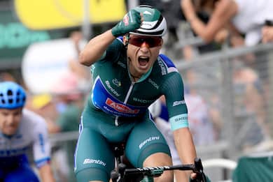 Tour de France 2023, Philipsen vince la tappa Clermont Ferrand-Moulins