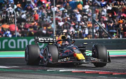 F1: Gp Usa a Verstappen. Squalificati Hamilton e Leclerc. VIDEO