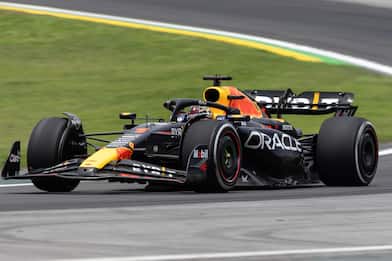 F1: a Verstappen la Sprint del Gp del Brasile, quinto Leclerc