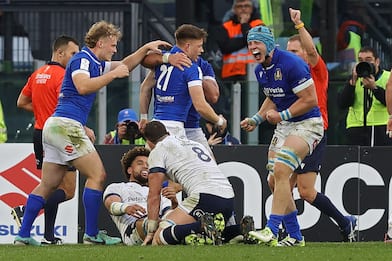 Rugby Sei Nazioni, prima vittoria dell'Italia: battuta la Scozia 31-29