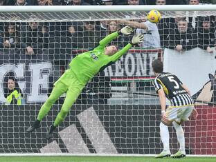 Serie A, Juventus-Genoa finisce 0-0. Ora Verona-Milan 0-0. DIRETTA