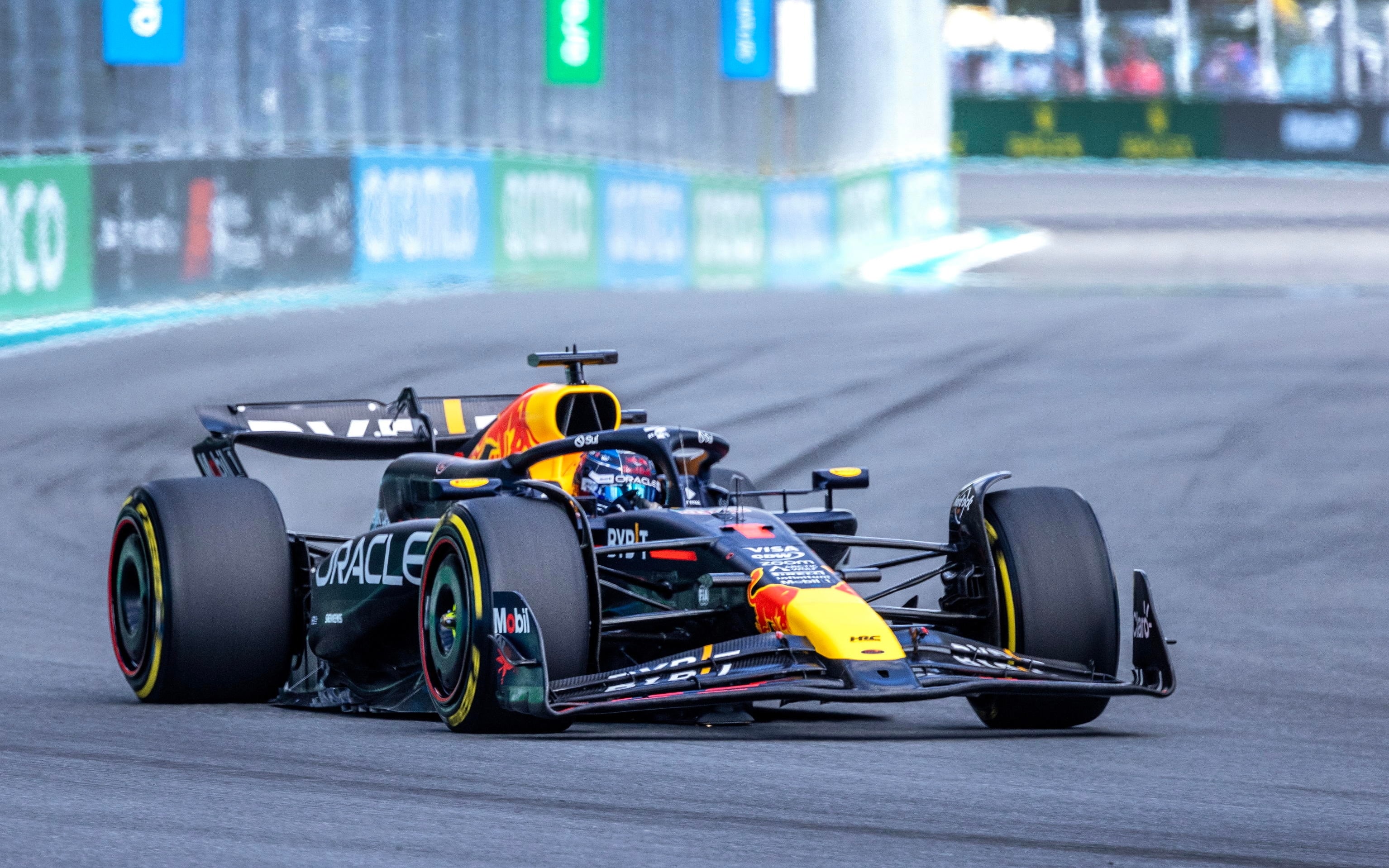 epa11317353 Red Bull Racing driver Max Verstappen of Netherlands in action during the Sprint Qualifying, at the Miami International Autodrome in Miami Gardens, Florida, USA, 03 May 2024. The Formula One Miami Grand Prix is held on 05 May.  EPA/CRISTOBAL HERRERA-ULASHKEVICH