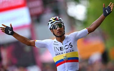 Giro 2024, Narvaez vince 1^ tappa ed è prima maglia rosa: classifica