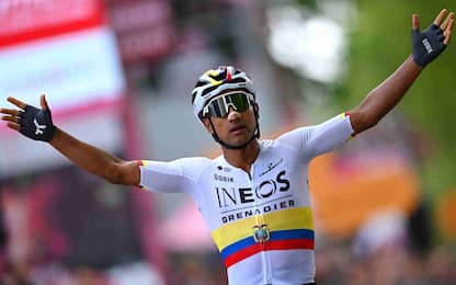Giro 2024, Narvaez vince 1^ tappa ed è prima maglia rosa: classifica