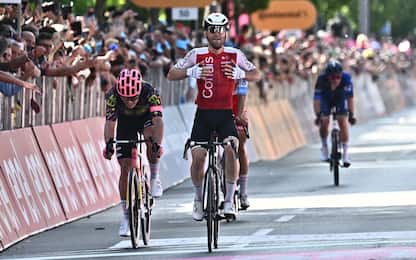 Giro d'Italia, Thomas vince 5^ tappa, Pogacar maglia rosa. Classifica