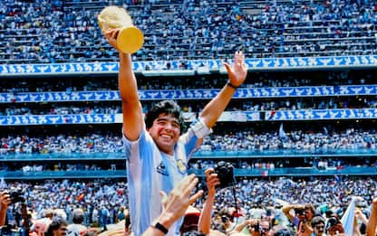 Maradona, gli eredi vogliono bloccare l'asta del Pallone d'Oro