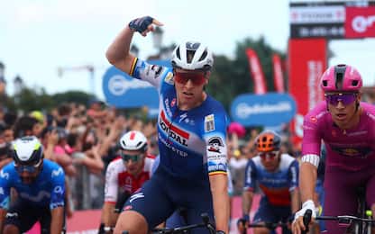Giro d'Italia 2024, Merlier vince la 18^ tappa, Pogacar in maglia rosa