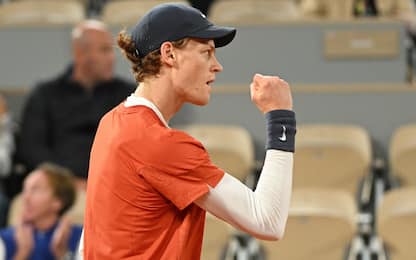 Roland Garros, Sinner batte Kotov e vola agli ottavi