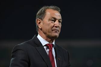 PALERMO, ITALY - MARCH 24:  Albania head coach Gianni De Biasi looks on during the FIFA 2018 World Cup Qualifier between Italy and Albania at Stadio Renzo Barbera on March 24, 2017 in Palermo, Italy.  (Photo by Valerio Pennicino/Getty Images)