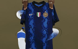 La nuova maglia dell'Inter, campione d'Italia per la 19esima volta nella sua storia
