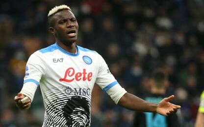 Infortunio Osimhen, l'attaccante del Napoli salta la partita col Milan