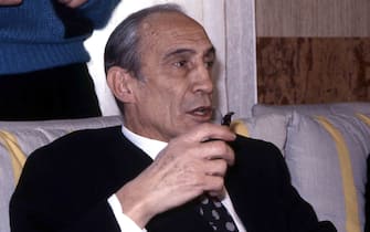 Un'immagine di archivio di Enzo Bearzot.Enzo Bearzot è morto a Milano, nella sua casa in zona Vigentina. Secondo quanto si è appreso l'ex commissario tecnico della nazionale di calcio campione del mondo nell'82 era gravemente malato. Da quanto si è appreso la famiglia ha deciso di mantenere il più stretto riserbo.ANSA/ARCHIVIO