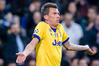 MADRID, SPAIN - APRIL 11: Mario Mandzukic of Juventus reacts during the UEFA Champions League 2017-18 quarter-finals (2nd leg) match between Real Madrid and Juventus at Estadio Santiago Bernabeu on 11 April 2018 in Madrid, Spain. (Photo by Power Sport Images/Getty Images)