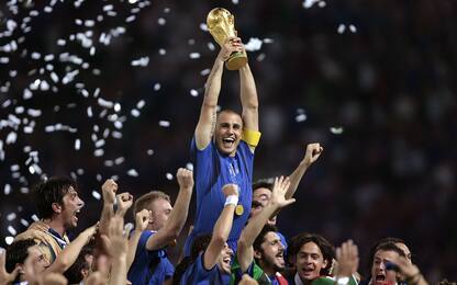 Calcio, il 9 luglio di 16 anni fa l'Italia sul tetto del mondo. FOTO