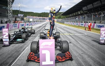 Max Verstappen esulta al Gp d'Austria