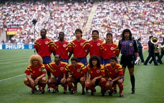 ©lapresse
archivio storico
sport
calcio
Italia giugno 1990
Formazione della Colombia
nella foto: i giocatori colombiani in posa per la foto di rito prima di una partita 