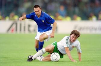 ROME, ITALY - JUNE 30:  Republic of Ireland player Ray Houghton is challenged by Salvatore Schillaci during the 1990 FIFA World Cup quarter Final defeat against Italy at the Olympic Stadium on June 30, 1990 in Rome, Italy.  (Photo by Allsport/Getty Images)