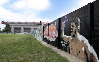 A mural leading to the stadium depicting former AC Milan player and manager Gennaro Gattuso is pictured before the Serie A match at Giuseppe Meazza, Milan. Picture date: 15th July 2020. Picture credit should read: Jonathan Moscrop/Sportimage