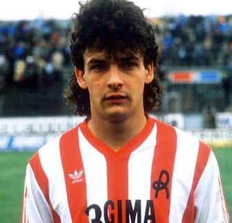 1984-85 Roberto Baggio of Vicenza looks on, Italy.  (Photo by Alessandro Sabattini/Getty Images)